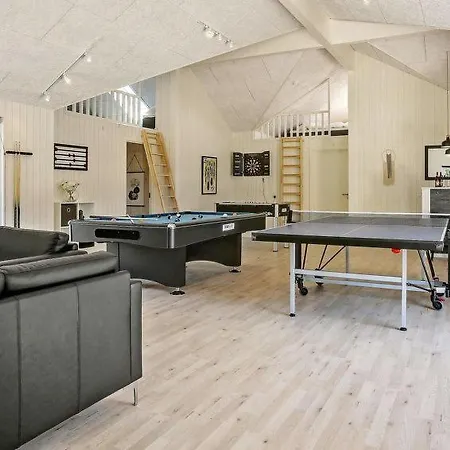 Oksby Sleeps 24 Pool Wifi Hébergement de vacances